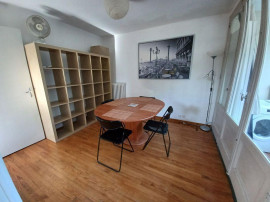 
                                                                                        Location
                                                                                         Beau 4P  meublé 67m²  lumineux et traversant