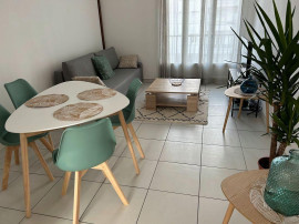 
                                                                                        Location
                                                                                         Beau 4P meublé 68m² rénové