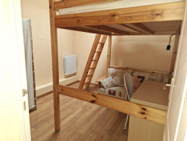 
                                                                                        Location
                                                                                         Beau 4P meublé 70m² proche Place de la Victoire