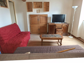 
                                                                                        Location
                                                                                         Beau 4P meublé 70m² proche Place de la Victoire