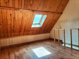 
                                                                                        Location
                                                                                         Beau F1 30m² + Mezzanine avec jardinet