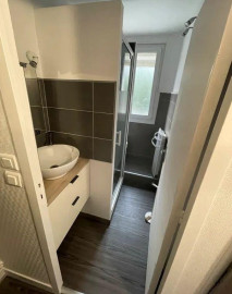 
                                                                                        Location
                                                                                         Beau F2 meublé de 27m² Sanvic