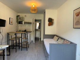 
                                                                                        Location
                                                                                         Beau studio 19m² dans résidence étudiante