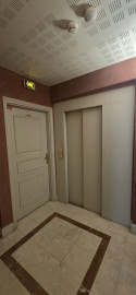 
                                                                                        Vente
                                                                                         BEAU STUDIO/2 PIECES