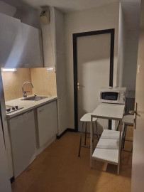 
                                                                                        Location
                                                                                         Beau studio 20m² dans quartier résidentiel calme