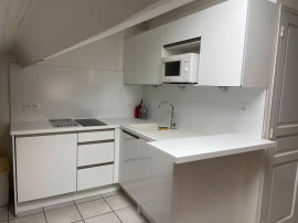 
                                                                                        Location
                                                                                         Beau studio  20m² vue sur Fourvière