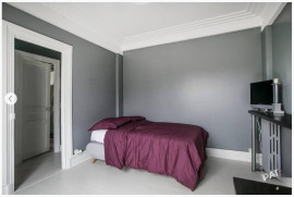 
                                                                                        Location
                                                                                         Beau studio 23m² bail société / rés secondaire