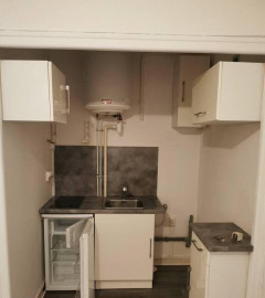 
                                                                                        Location
                                                                                         Beau studio 24 m² refait à neuf à Grenoble