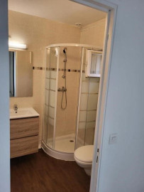 
                                                                                        Location
                                                                                         Beau studio 24m²