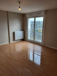 
                                                                                        Location
                                                                                         Beau studio 25m²