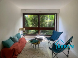 
                                                                                        Vente
                                                                                         Beau studio 27 m² en rez de jardin exposé Sud