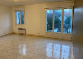 
                                                                                        Location
                                                                                         Beau studio 35m² gare de Villeparisis
