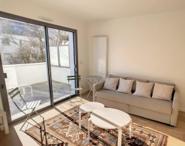 
                                                                                        Location
                                                                                         Beau studio climatisé