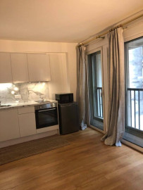 
                                                                                        Location
                                                                                         Beau studio cosy 33m²  refait, et meublé Paris 6