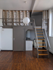 
                                                                                        Location
                                                                                         Beau studio de 35m²