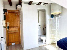 
                                                                                        Location
                                                                                         Beau studio meublé 11m² au calme