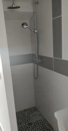 
                                                                                        Location
                                                                                         Beau studio meublé 12m² dans immeuble rénové