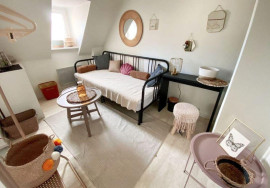 
                                                                                        Location
                                                                                         Beau studio meublé 13m² confortable