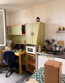 
                                                                                        Location
                                                                                         Beau studio meublé 15m²