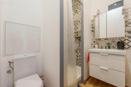 
                                                                                        Location
                                                                                         Beau studio meublé 17m² avec grand balcon