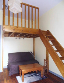 
                                                                                        Location
                                                                                         Beau studio meublé 17m² quartier gare