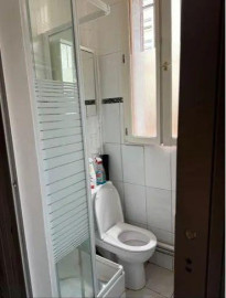 
                                                                                        Location
                                                                                         Beau studio meublé 18m² bien situé