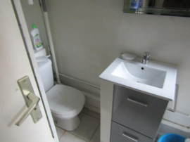 
                                                                                        Location
                                                                                         Beau studio meublé 18m² Place des Vosges
