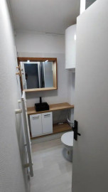 
                                                                                        Location
                                                                                         Beau studio meublé 19m2 refait à neuf et isolé