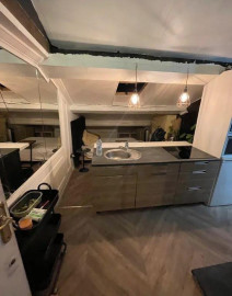 
                                                                                        Location
                                                                                         Beau studio meublé 20m² mansardé refait à neuf