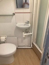 
                                                                                        Location
                                                                                         Beau studio meublé 20m² très propre