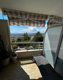 
                                                                                        Location
                                                                                         Beau studio meublé 21m² vue mer -Nice Ouest