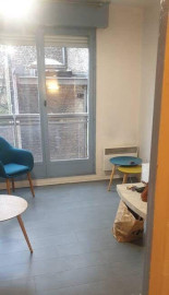 
                                                                                        Colocation
                                                                                         Beau studio meublé 22 m²