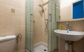 
                                                                                        Location
                                                                                         Beau studio meublé 22m²