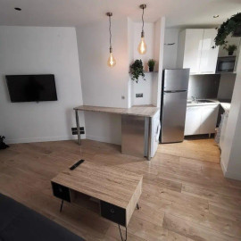
                                                                                        Location
                                                                                         Beau studio meublé 22m² à Ivry idéal étudiant(e)