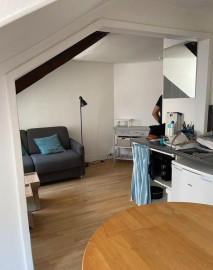 
                                                                                        Location
                                                                                         Beau studio meublé 22m² ile saint louis