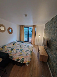 
                                                                                        Location
                                                                                         Beau studio meublé 23m² entièrement rénové