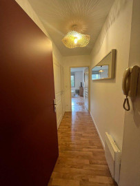 
                                                                                        Location
                                                                                         Beau studio meublé 23m² rénové