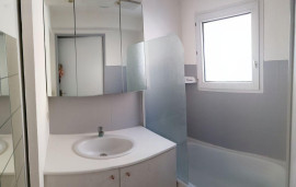 
                                                                                        Location
                                                                                         Beau studio meublé 24m² avec mezzanine