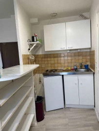 
                                                                                        Location
                                                                                         Beau studio meublé 24m² Clermont-Ferrand