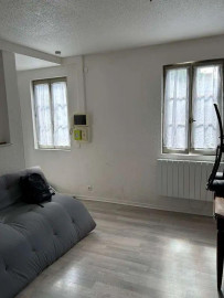 
                                                                                        Location
                                                                                         Beau studio meublé 24m² Clermont-Ferrand