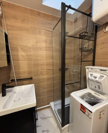 
                                                                                        Location
                                                                                         Beau studio meublé 24m² lumineux, rénové et équipé