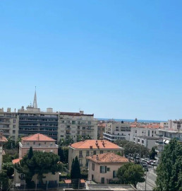 
                                                                                        Location
                                                                                         Beau studio meublé 25m2 à Nice Quartier Valrose