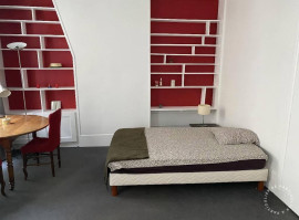 
                                                                                        Location
                                                                                         Beau studio meublé 26m² lumineux