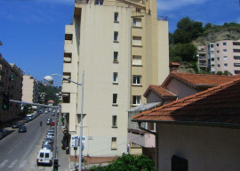 
                                                                                        Location
                                                                                         Beau studio meublé 27m² avec Parking + Balcon