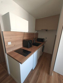 
                                                                                        Location
                                                                                         Beau studio meublé 28m² rénové Nansouty