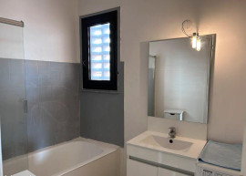 
                                                                                        Location
                                                                                         Beau studio meublé 29m² calme, clair et ensoleillé