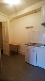 
                                                                                        Location
                                                                                         Beau studio meublé 30m² POITIERS HYPER CENTRE