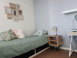 
                                                                                        Location
                                                                                         Beau studio meublé 32 m2 et parking sécurisé
