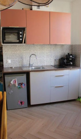 
                                                                                        Location
                                                                                         Beau studio meublé 32m² lumineux et rénové