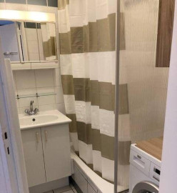 
                                                                                        Location
                                                                                         Beau studio meublé 36m² donnant sur jardin